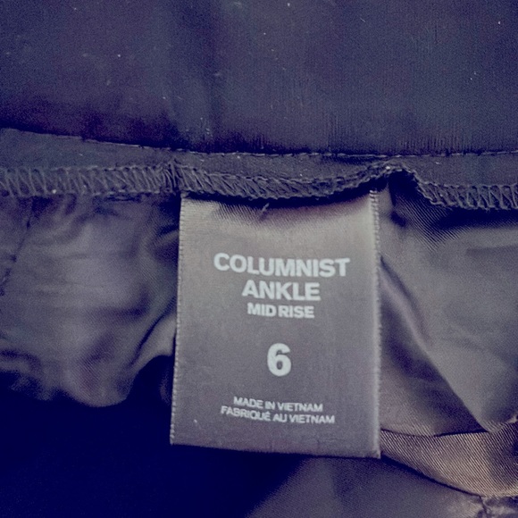 Express Mid Rise Ankle Columnist Pant Navy Blue with Black Pocket Outline - Picture 3 of 4